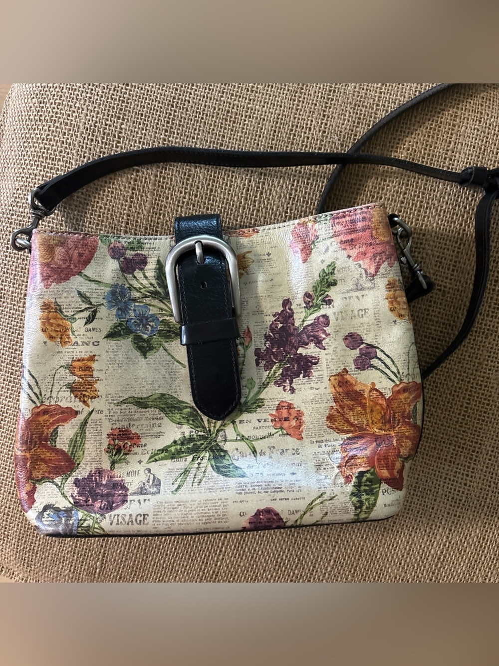 Patricia Nash Irving Parisian Newspaper Bucket Purse Handbag Gorgeous! EUC
